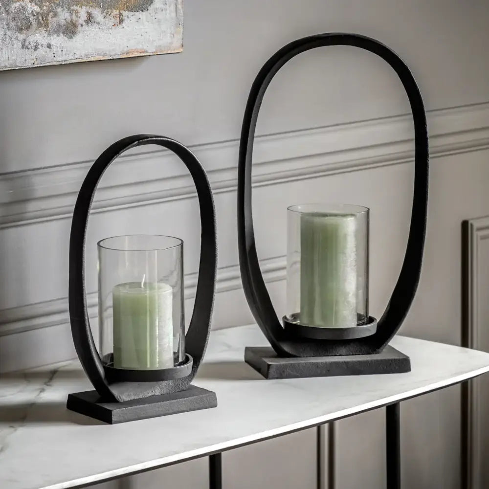 Boscaswell Lantern – Contemporary Large Loop-Shaped Centrepiece - Candle