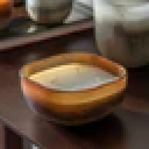 Freddy Candle Medium – Jasmin & Vetiver in Hand-Blown Amber Glass | Woodfalls Elite