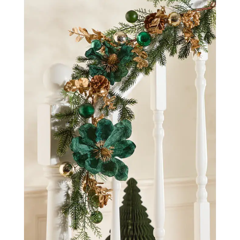 Luxury 180cm Emerald & Gold Christmas Garland – Opulent Festive Mantelpiece Decoration - Garlands